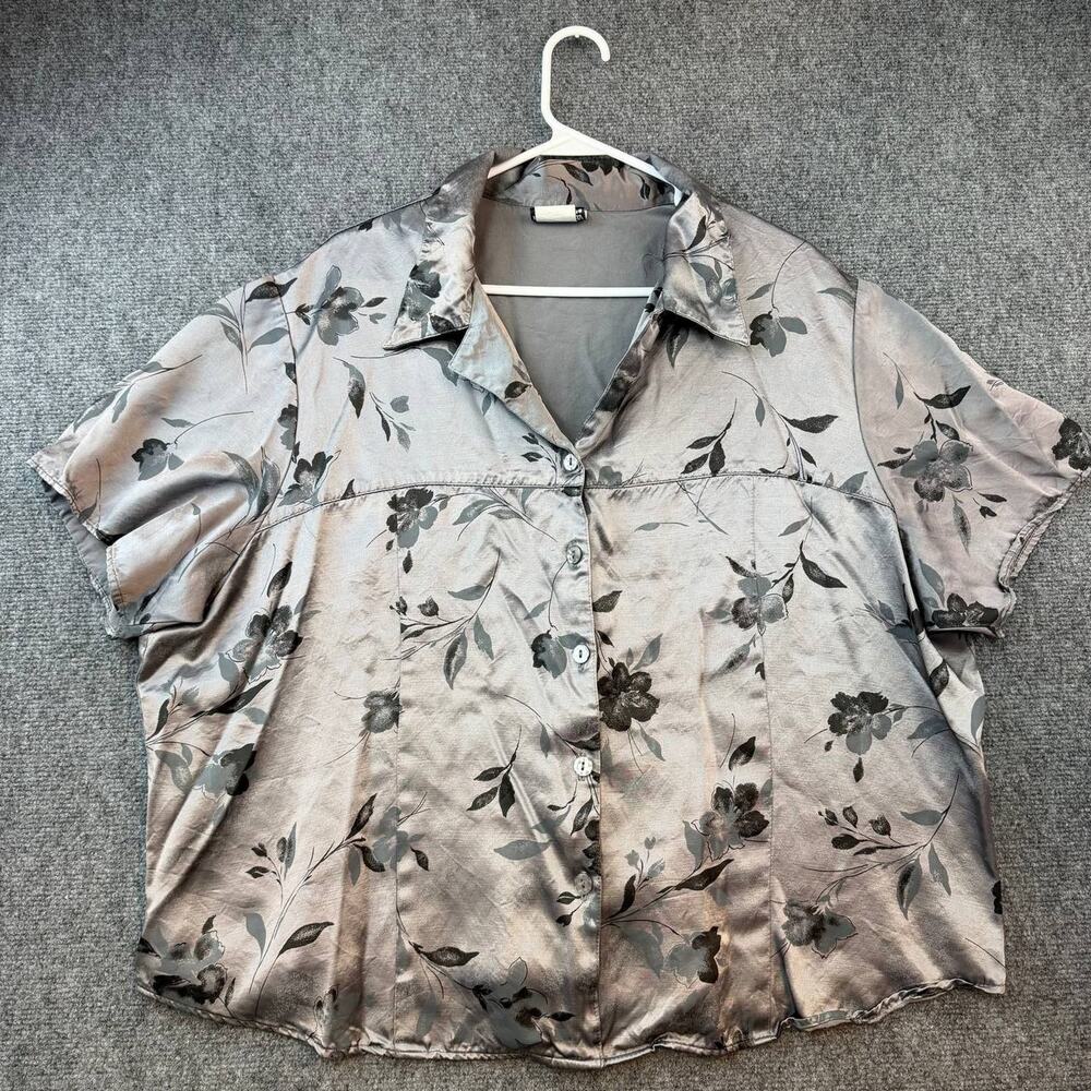 Fashion Bug Floral Blouse Women Short Sleeve Button Front Gray Vintage